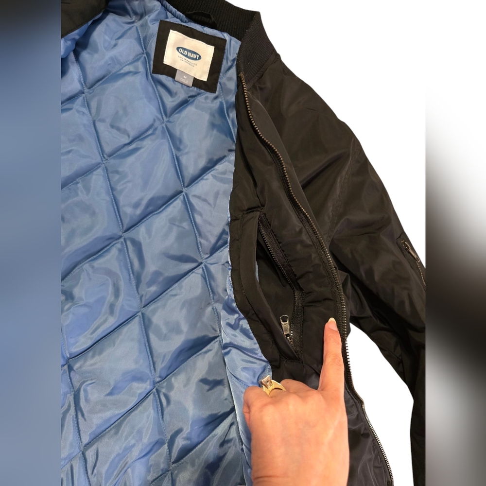 Old Navy Men's Black Bomber Jacket - Picture 5 of 9